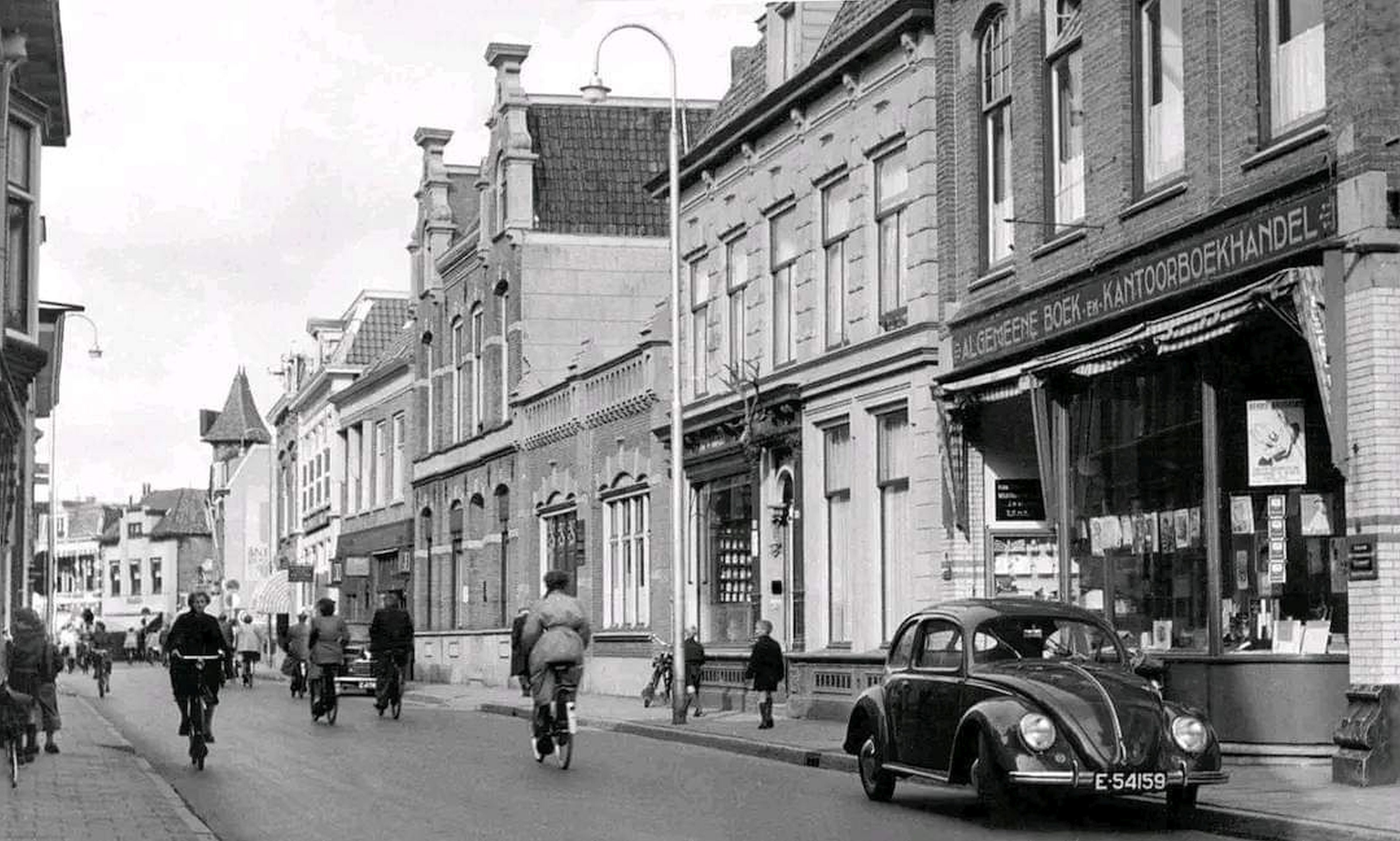 Acaciaplein vanaf de Nachtegaalstraat